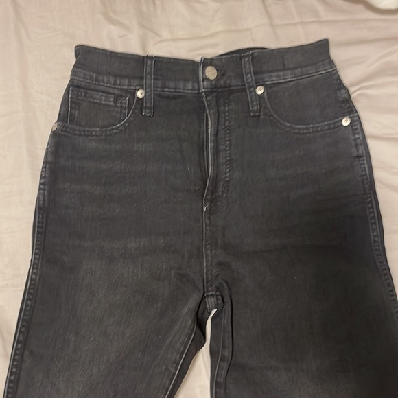 Madewell Petite 11" High-Rise Flare Jeans in Bankside Wash - Picture 6 of 7